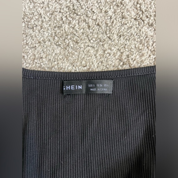 Black Tank Top Size Small - Picture 2 of 4